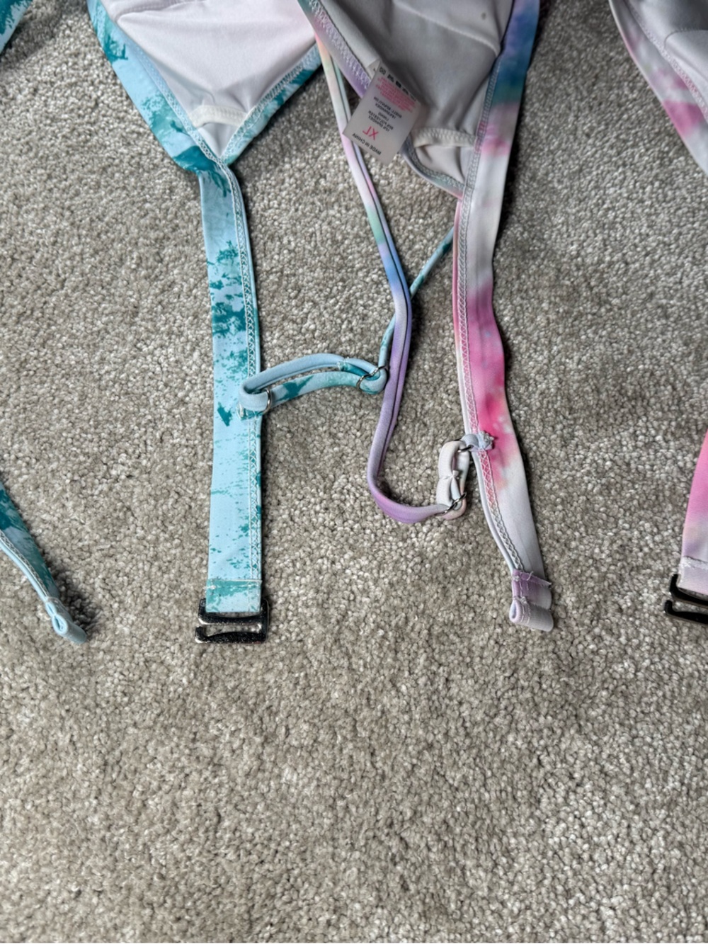 Women’s XL Bikini Top Bundle (2) Tie Dye Triangle Swim Tops GUC - Picture 4 of 5